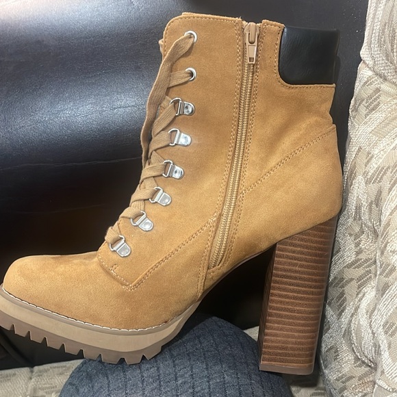Steve Madden heeled hiker boot -10 M - Picture 8 of 12